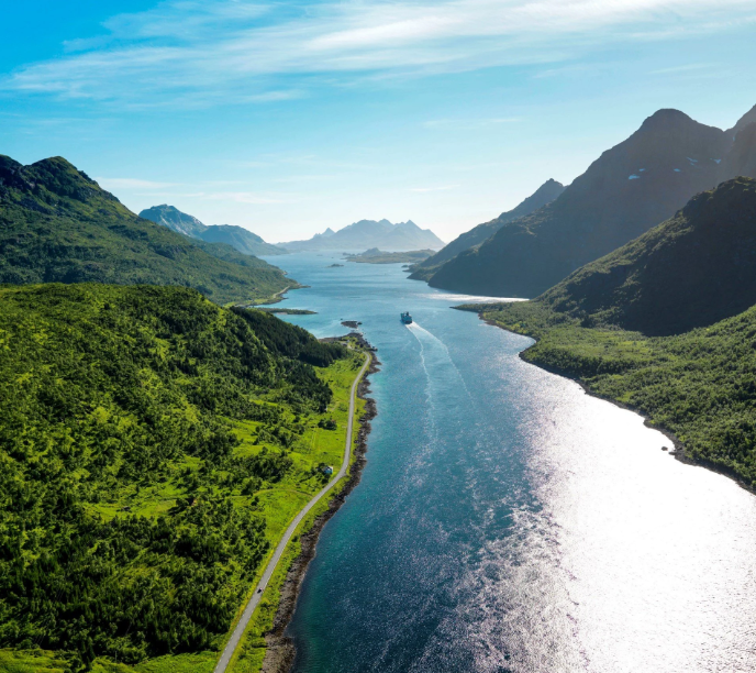 Arctic Capital to the Viking Capital (Tromsø to Trondheim)