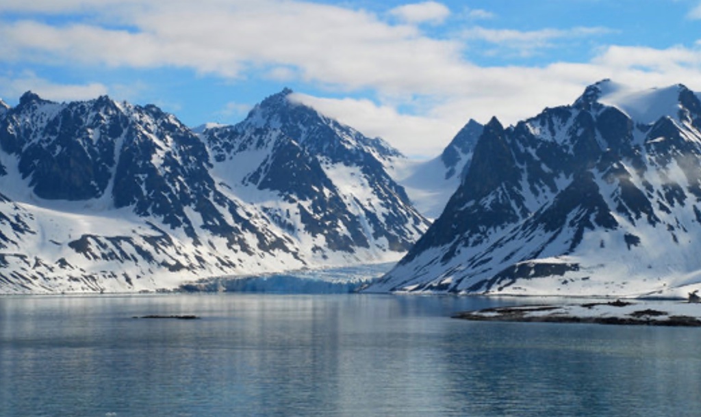 Magdalenenfjord, สวาลบาร์ด