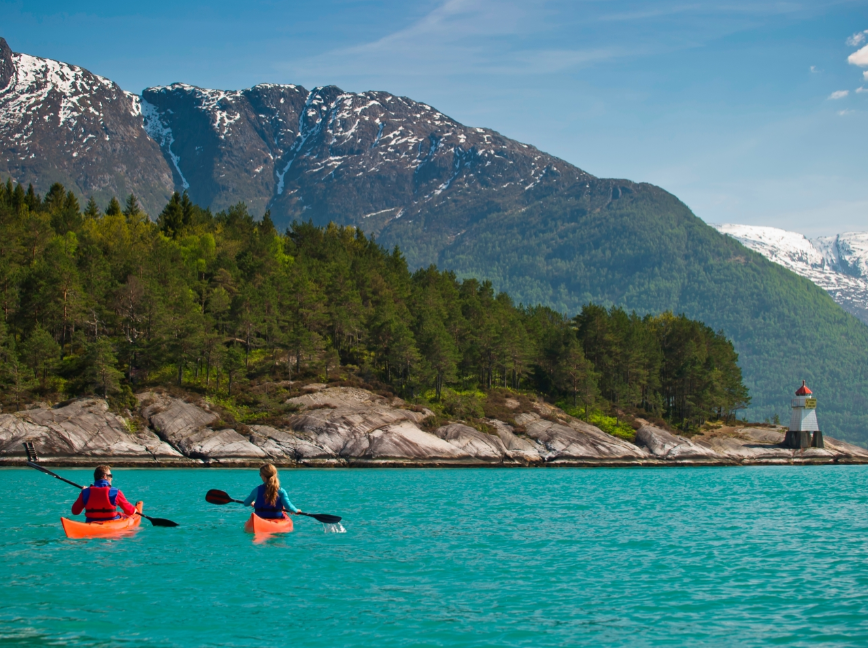 Bergen & Hardangerfjord Experience