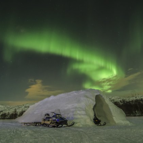 Northern Lights Snowmobile Safari in Kirkenes