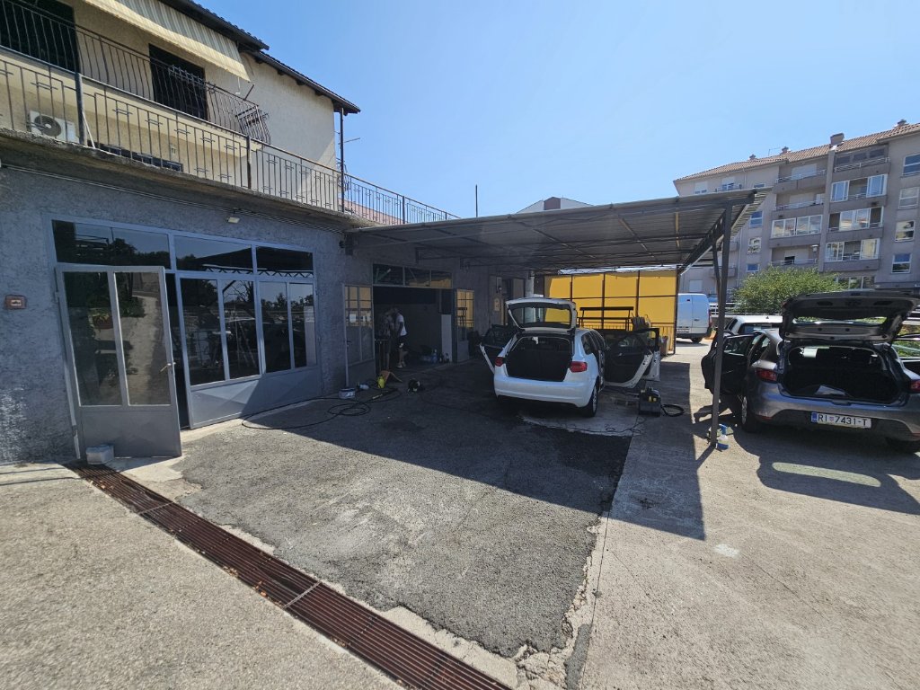 Vanjski pogled na DAMAWASH detailing radionicu