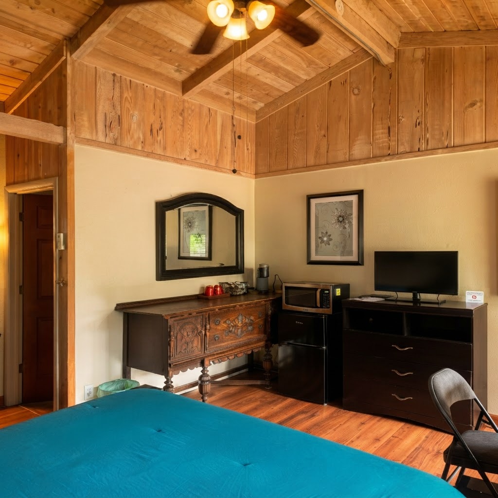 Turquoise Room view 2