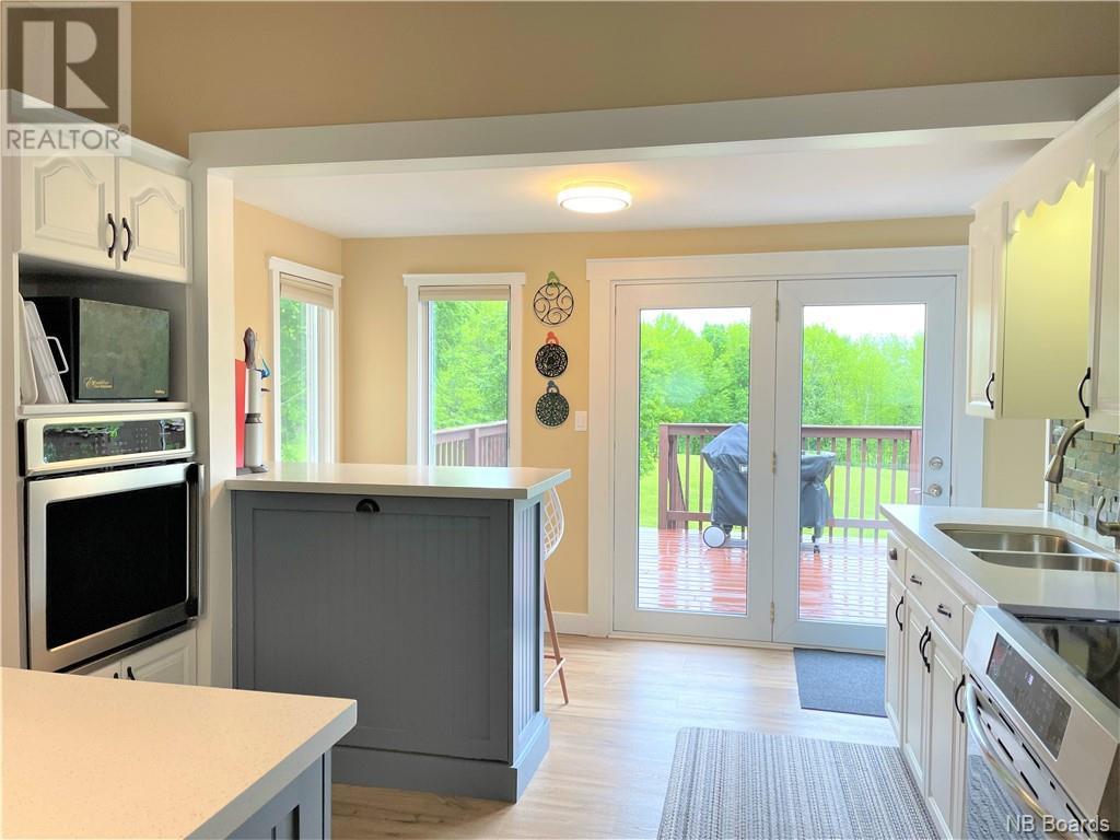 Back of kitchen layout