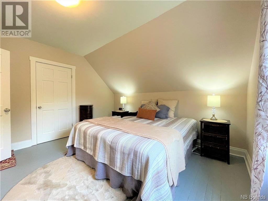 Bedroom 1 alternate view
