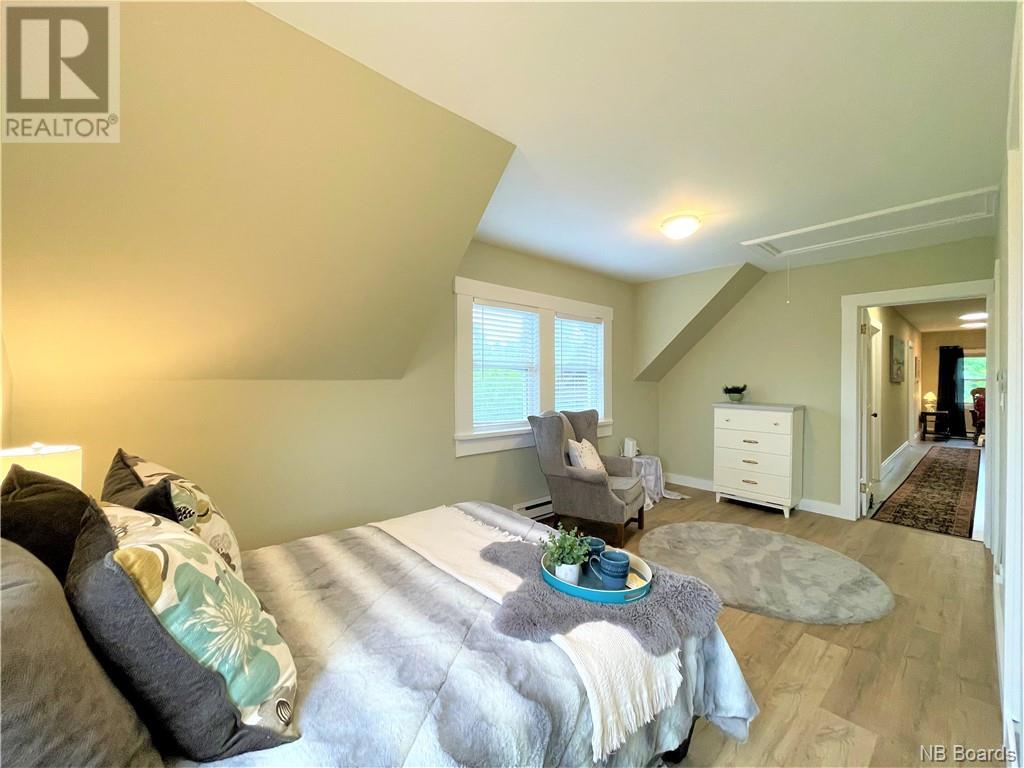 Master bedroom large room