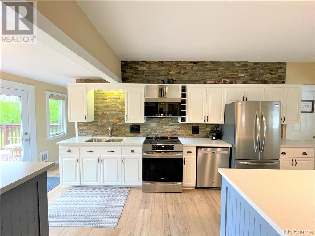 Stove wall kitchen detail