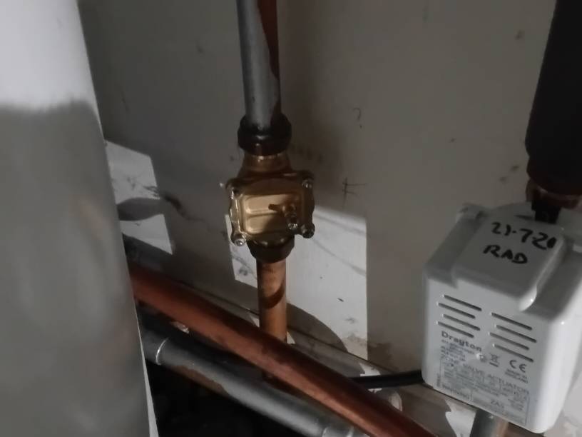 Heating Fault — Drayton Zone Valve (Before) — Heating project by Curtis and Carder