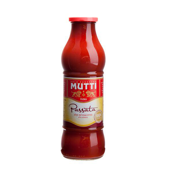 בקבוק מחית עגבניות חלקה Passata של Mutti להכנת רוטב הפיצה