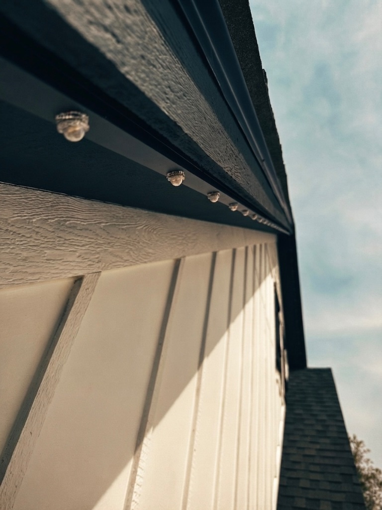 Trim Lighting by Gray Husky
