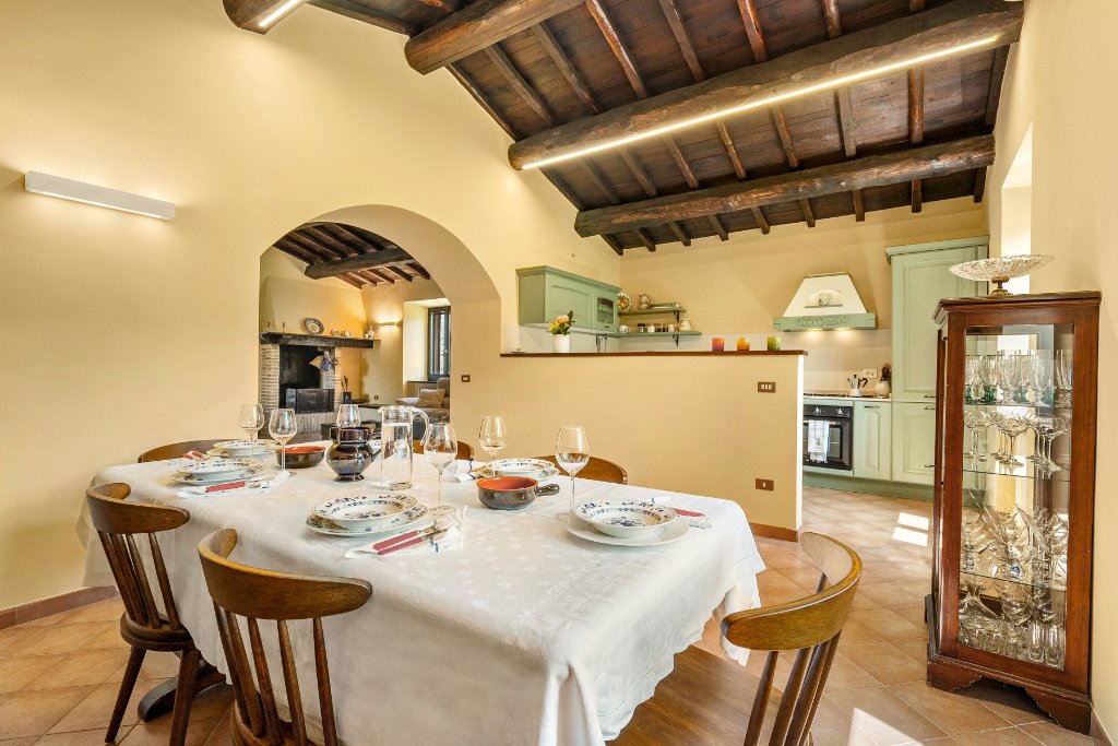 Kitchen & Dining Area 1