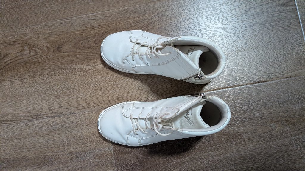 Fuego — White High-Tops — view 1
