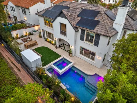 Custom Pool & Spa in Tustin, CA — Coastline Pools project photo 1
