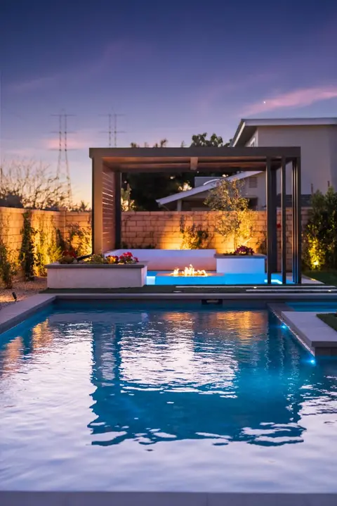 Completed infinity edge pool build in Huntington Beach, California