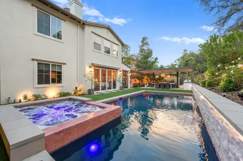 Coastal Luxury Pool in San Clemente, CA — Coastline Pools project photo 3