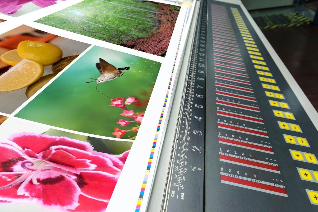 Professional laminating and binding equipment available at Lamination House