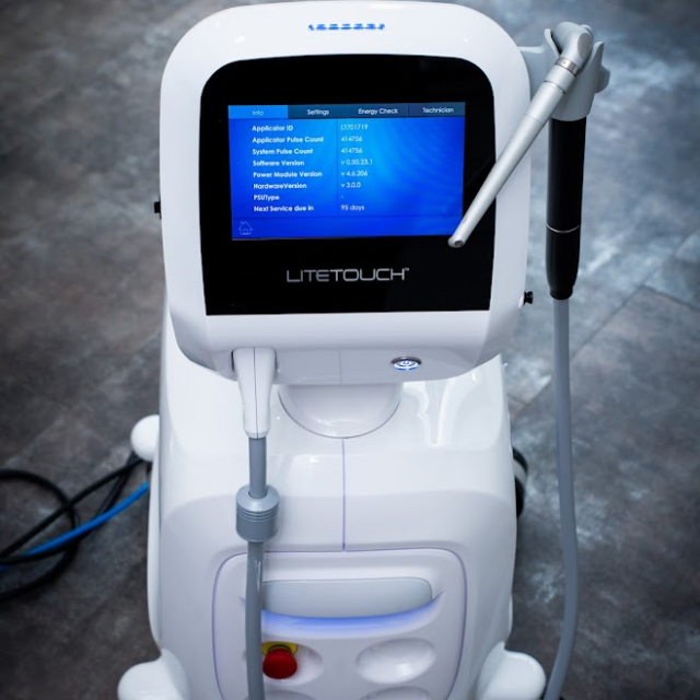Aparat laser dentar modern utilizat în clinica stomatologică