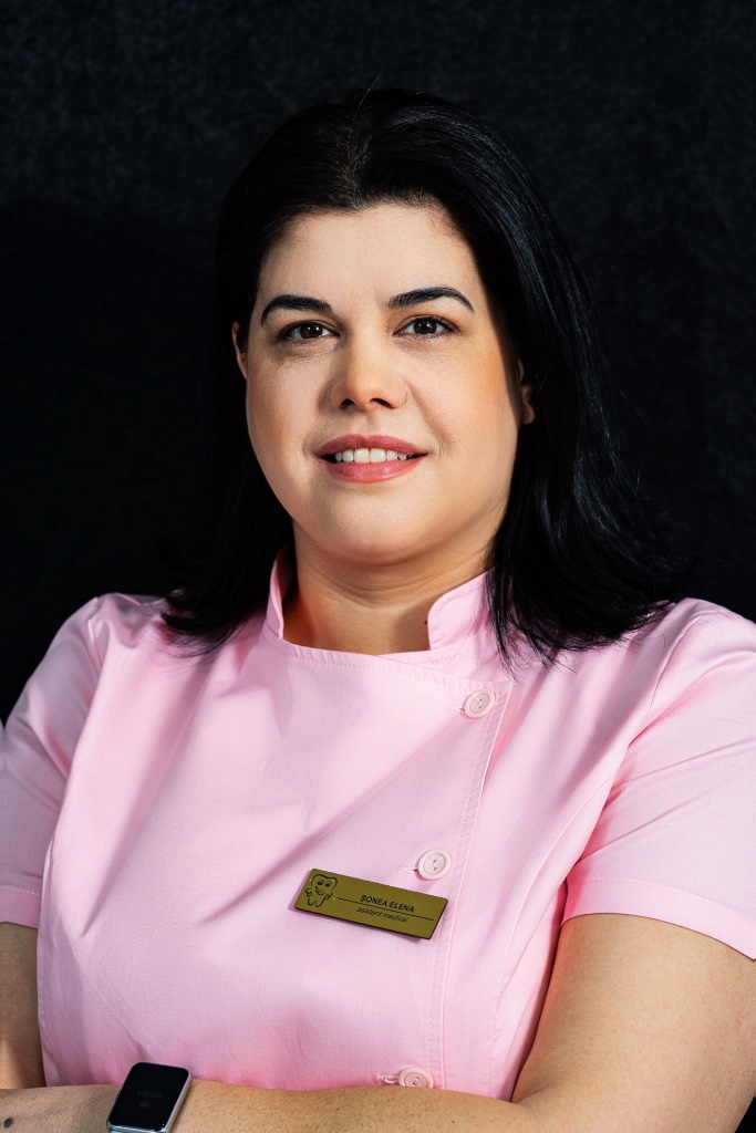 Elena Sonea — Asistent medical la Dental Clinic Dr. Peicu