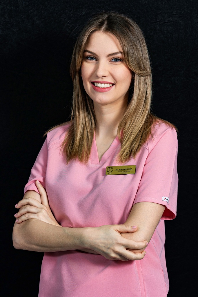 Dr. Peicu Cristina — Medic Stomatologie Pediatrică la Dental Clinic Dr. Peicu