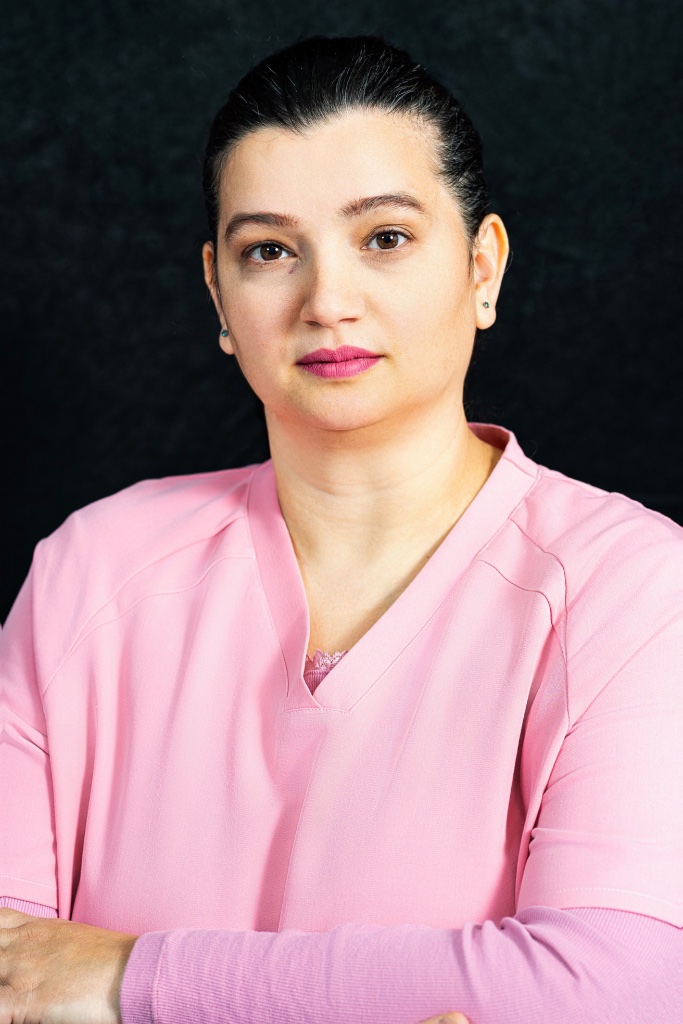 Conf. Dr. Oana Botoaca — Medic Specialist Ortodonție și Ortopedie Dento-Facială la Dental Clinic Dr. Peicu