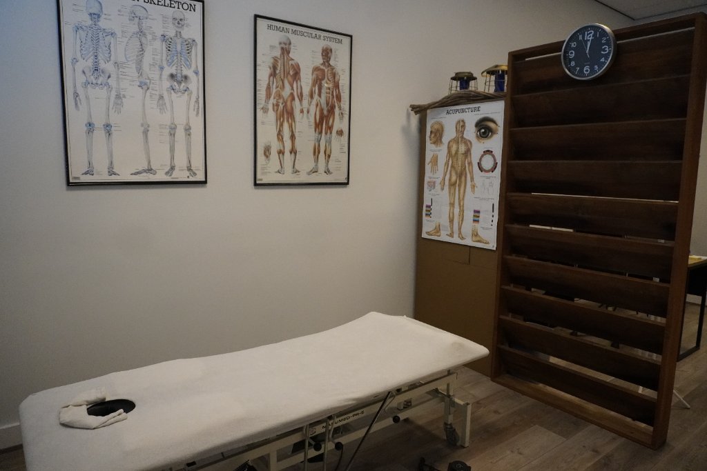 Sensportmassage treatment room interior