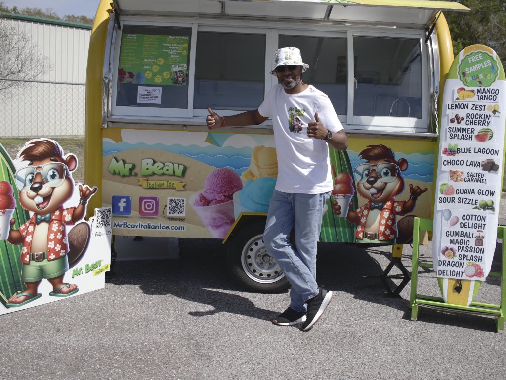 Mr. Beav Italian Ice trailer at event