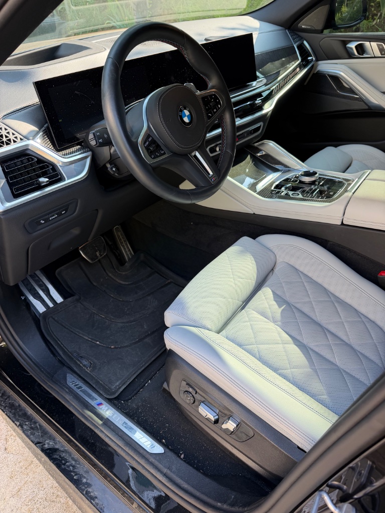 BMW X6 M — Interior Detail before