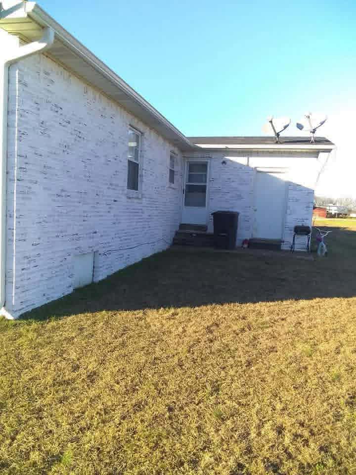 Brick corner — before application