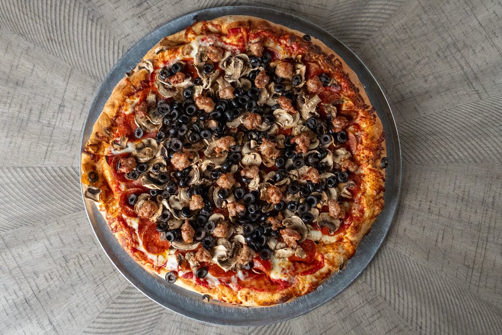 YLP Combo pizza