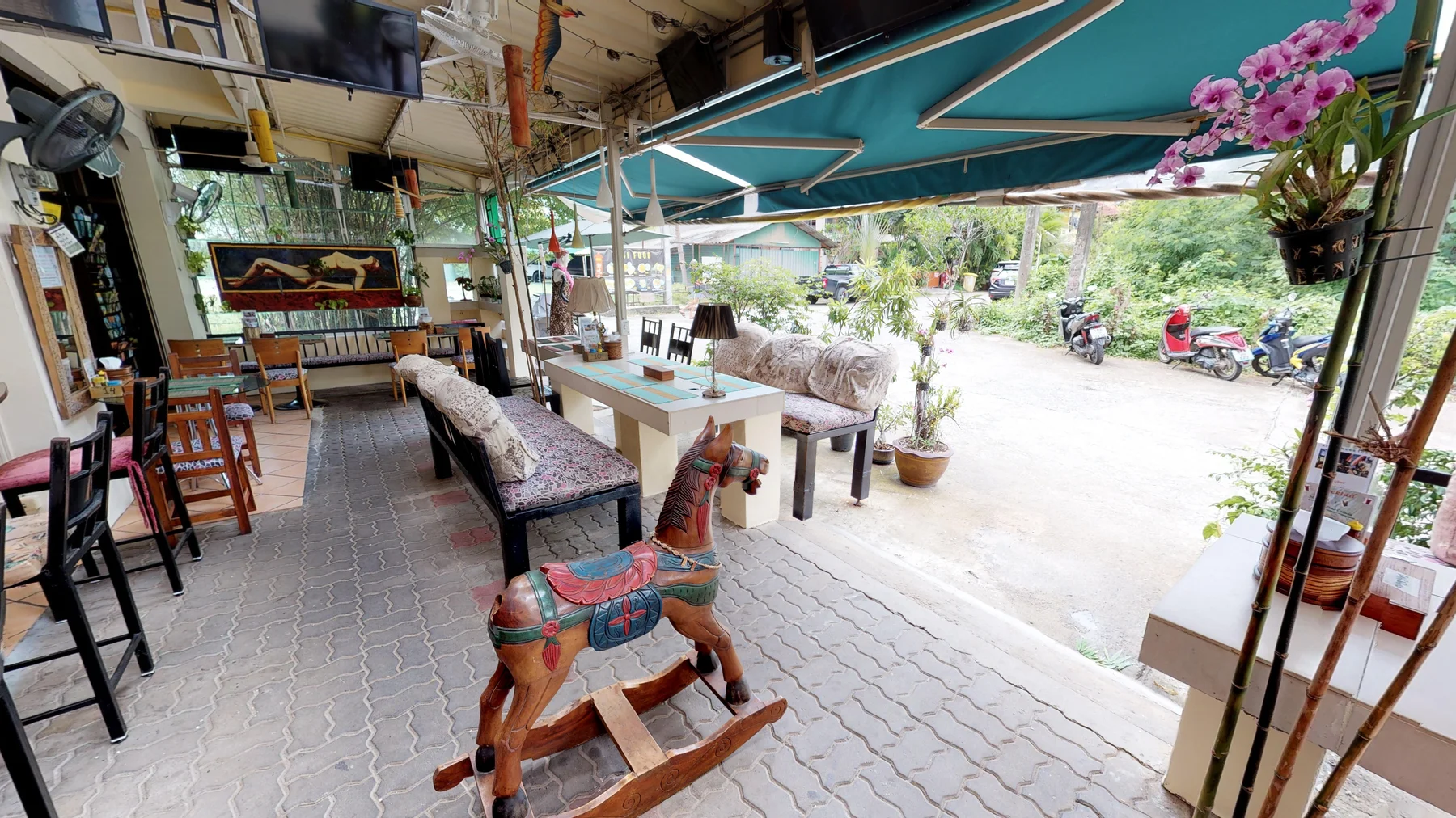 Kokosnuss restaurant atmosphere