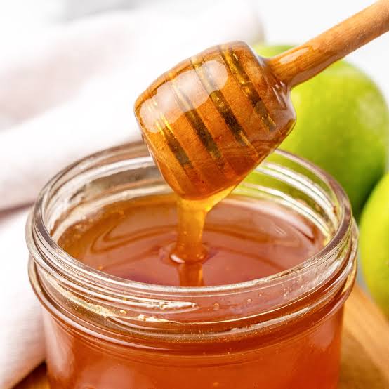 Apples dipped in honey