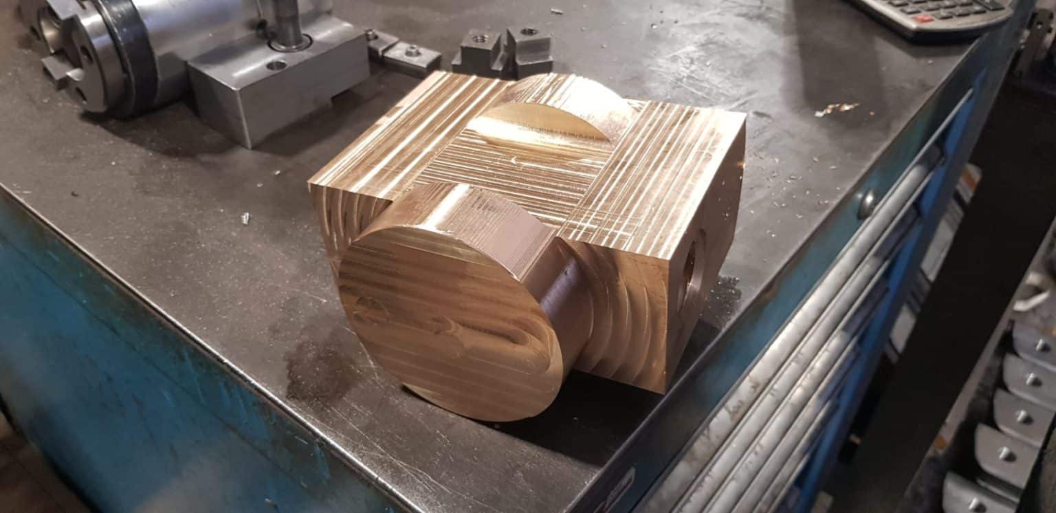 Afwerken bij P. van Eijzeren Machinebouw