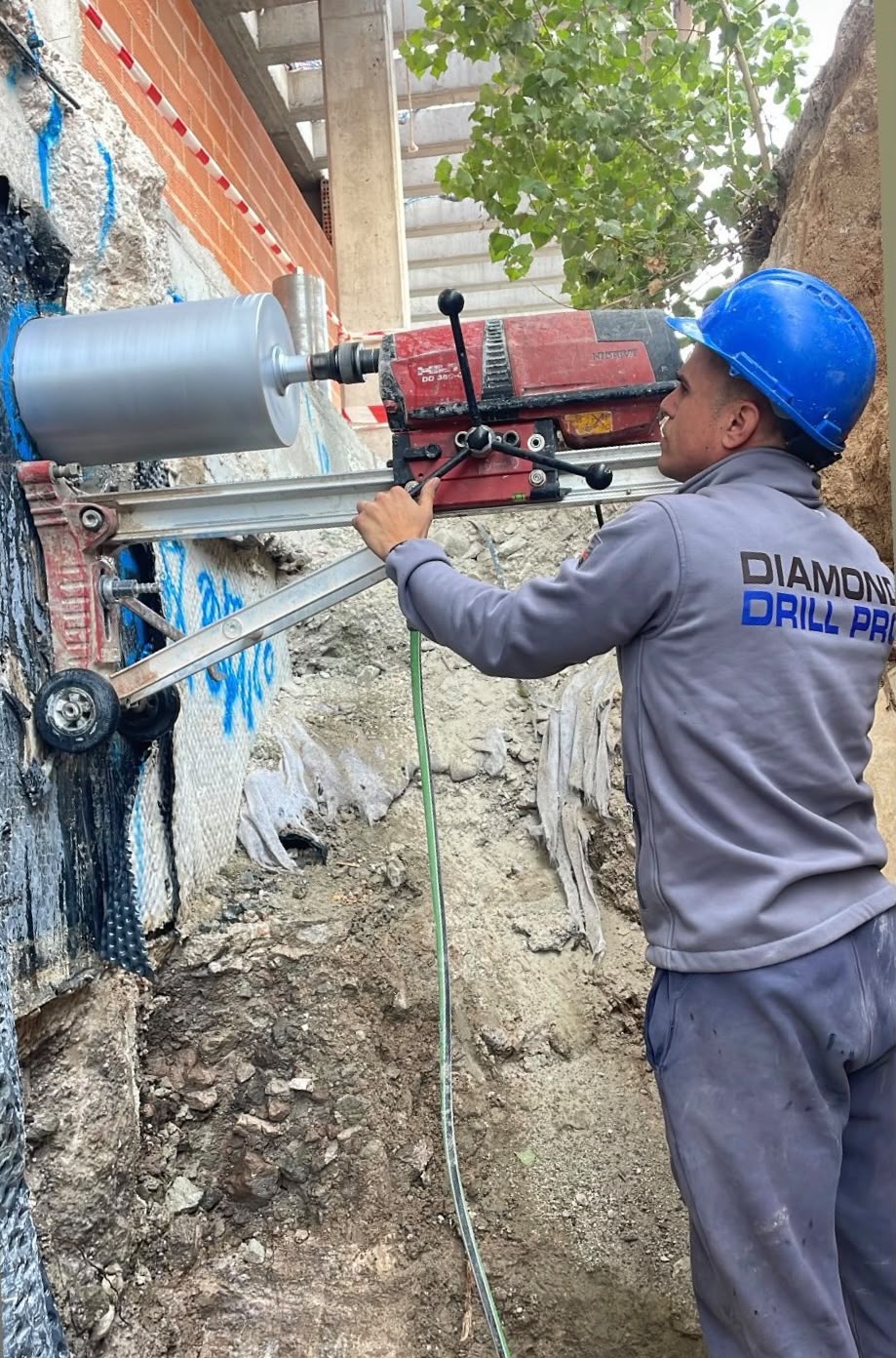 Perforación en muro 250mm – Los Berrocales
