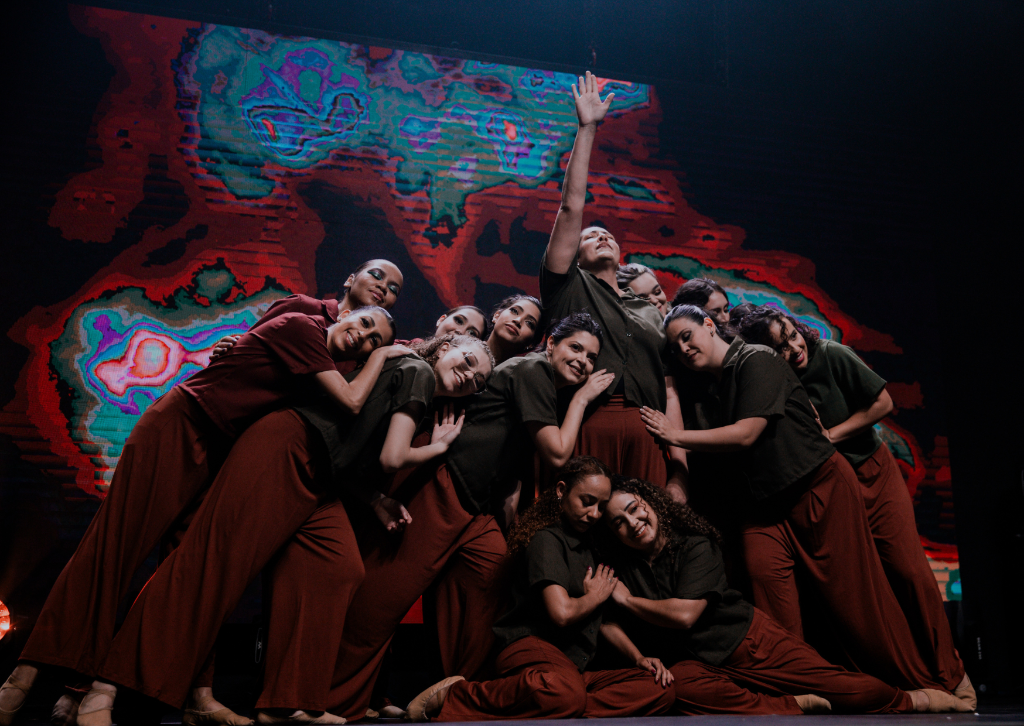 Corpo de bailarinas do Dança ICM