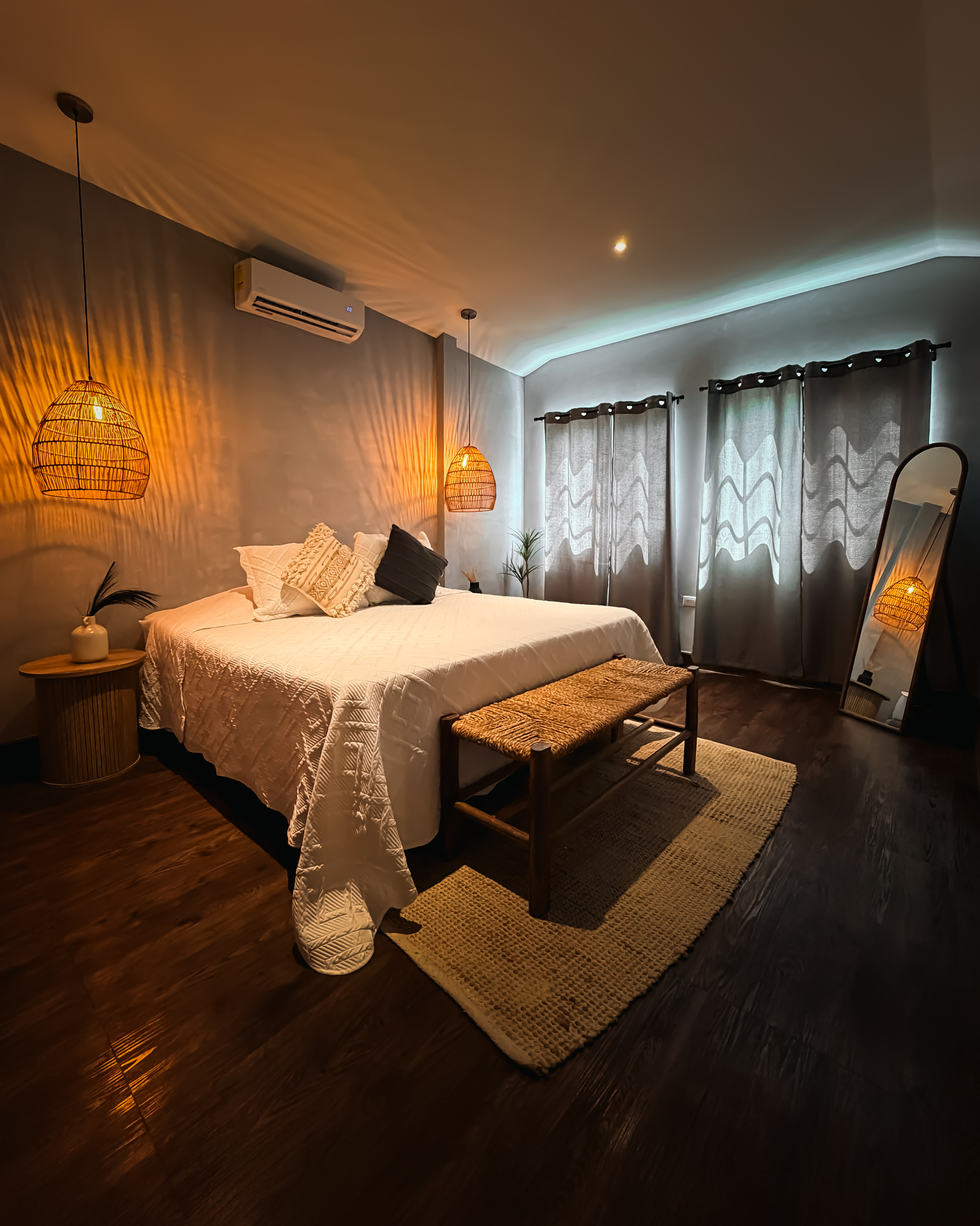 Deluxe Studio Apartment — Sea View 4