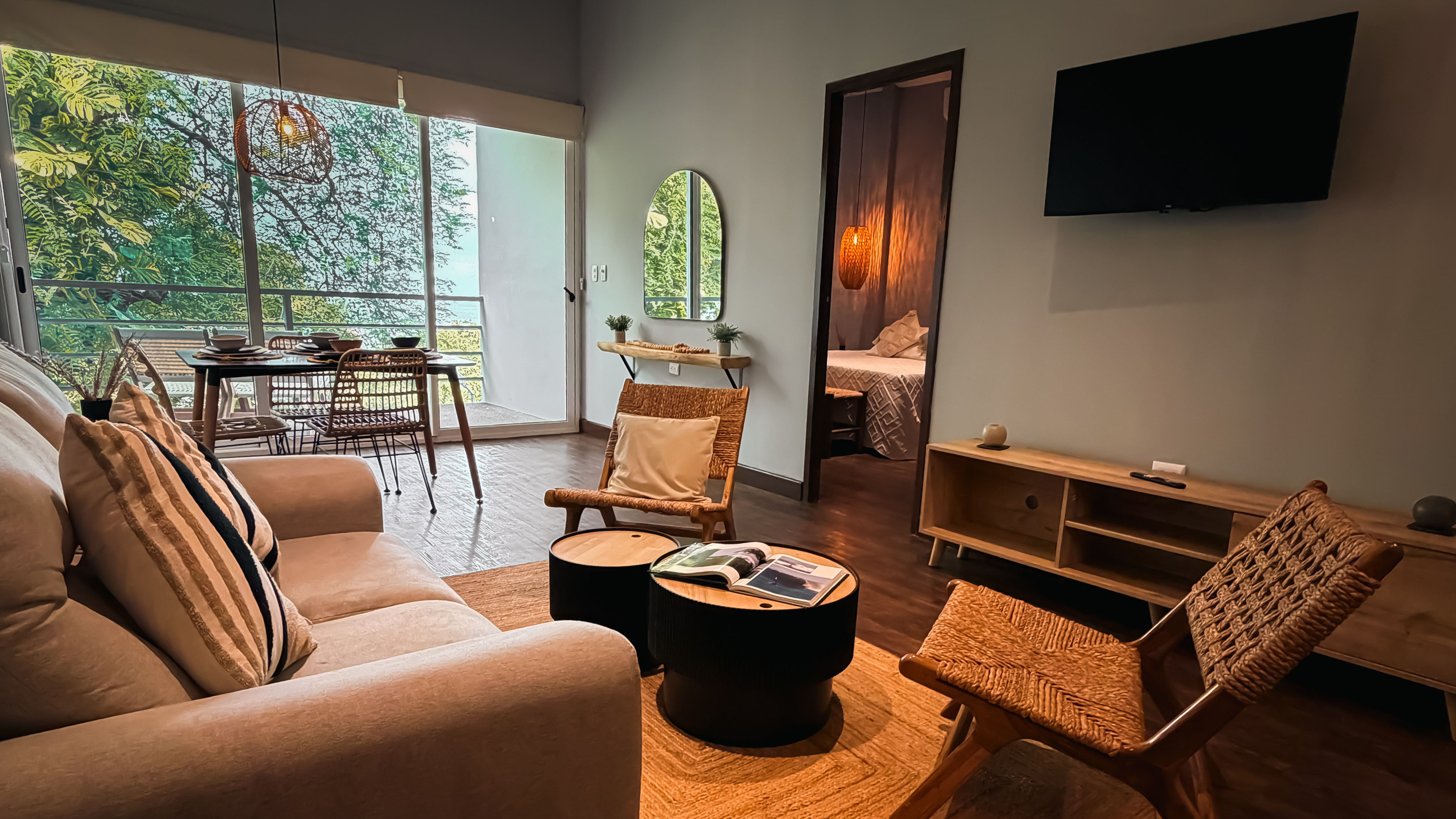 Deluxe Studio Apartment — Sea View 5