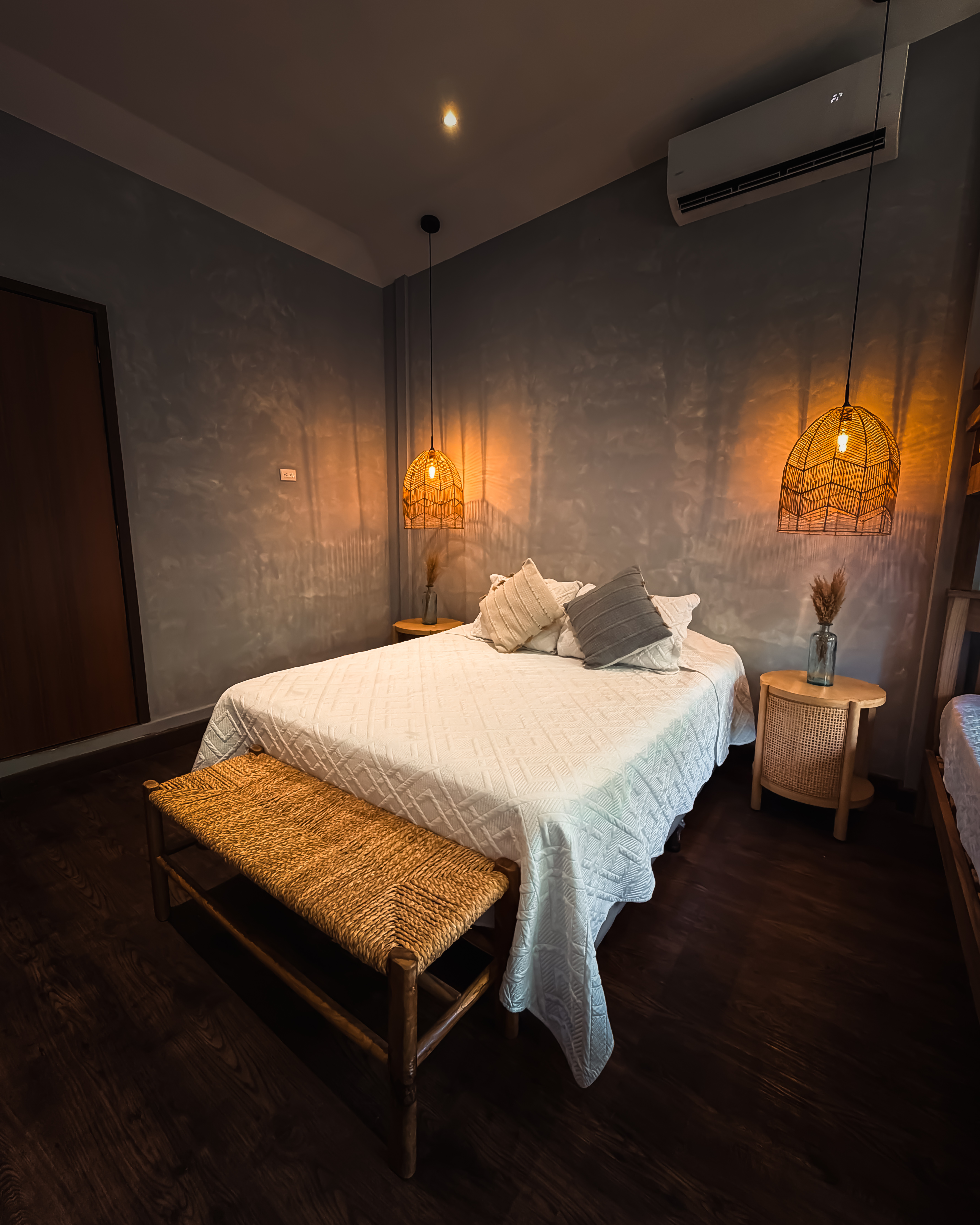 Deluxe Studio Apartment — Sea View 5