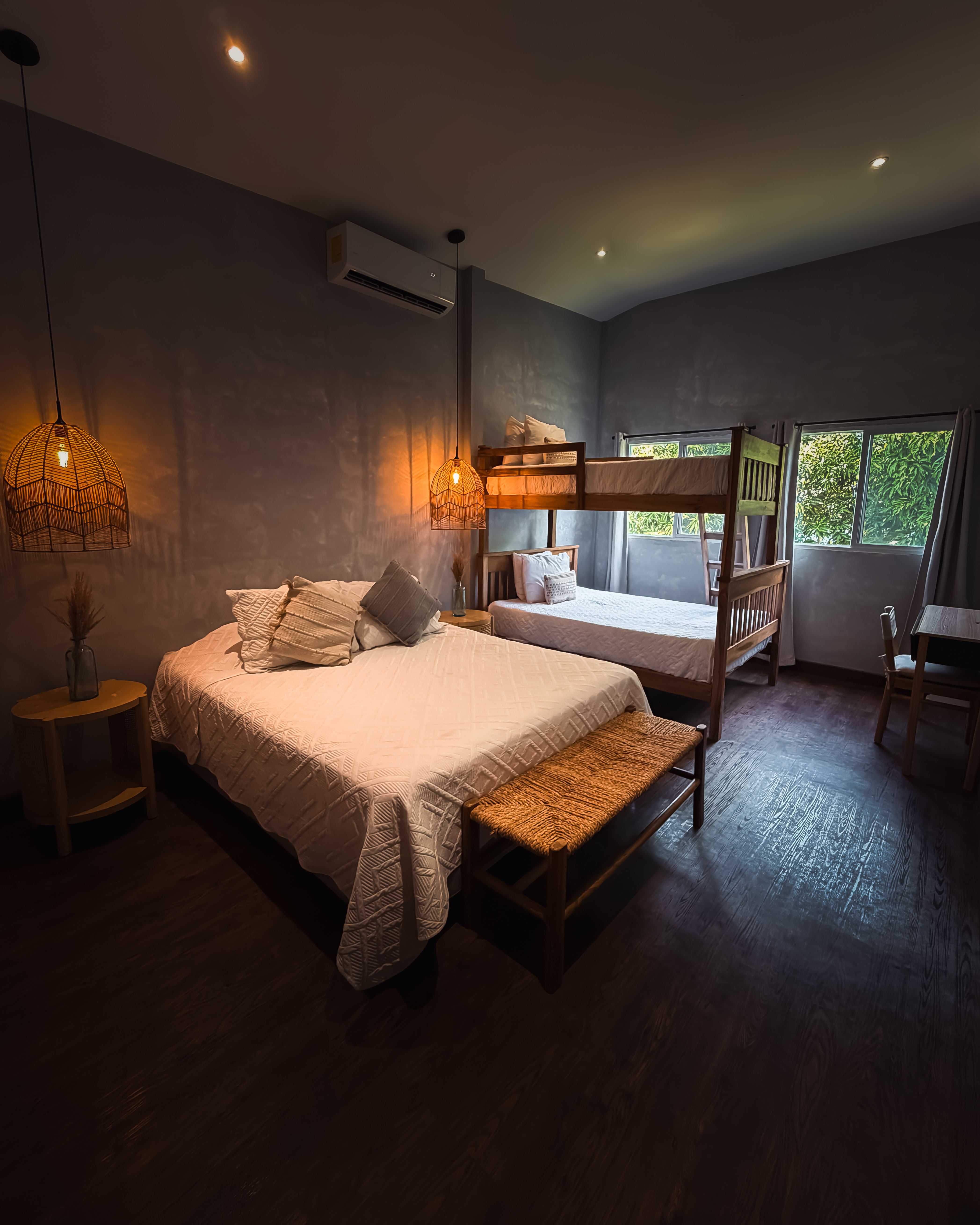 Deluxe Studio Apartment — Sea View 1