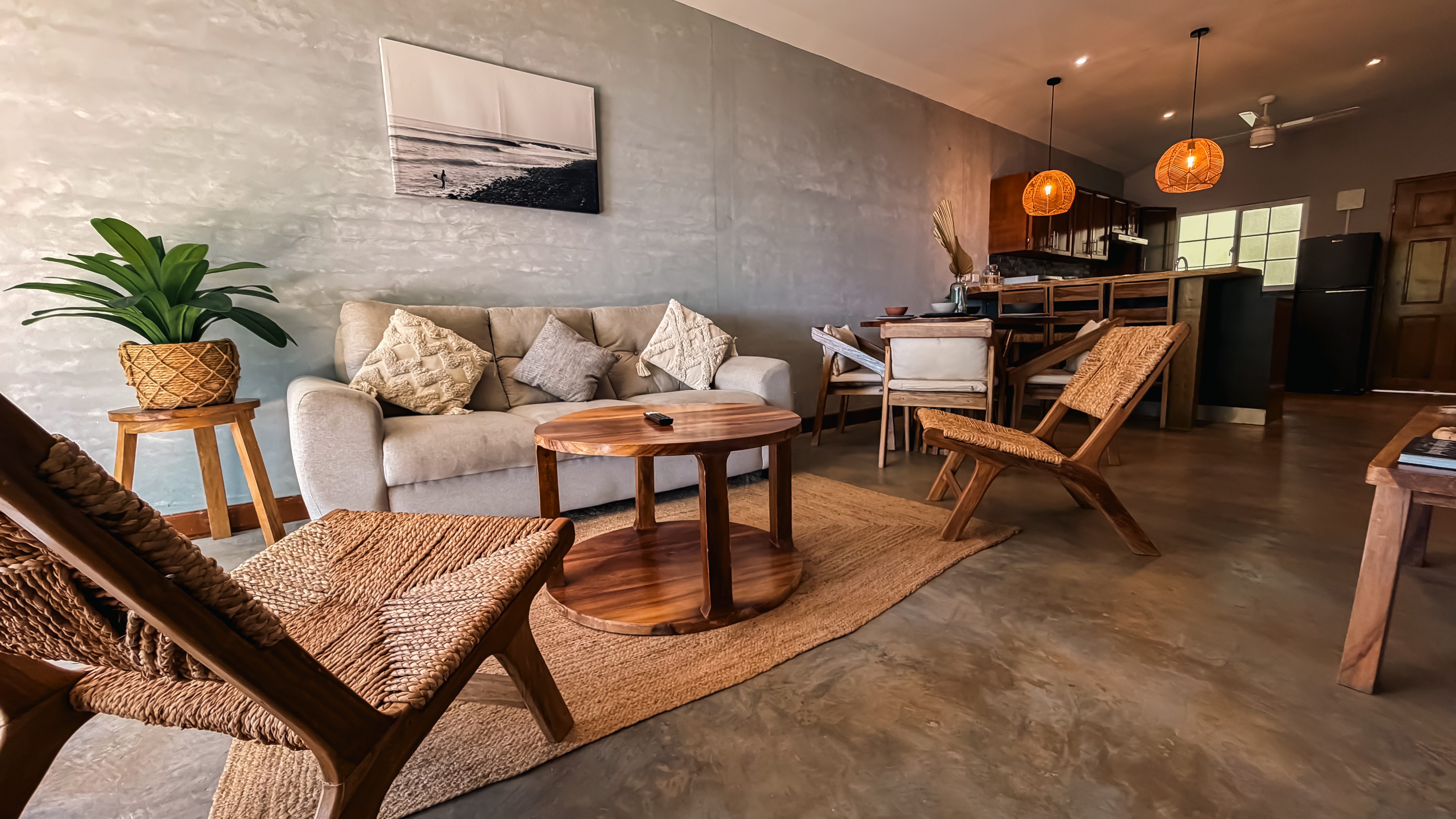Deluxe Studio — Ocean View 6