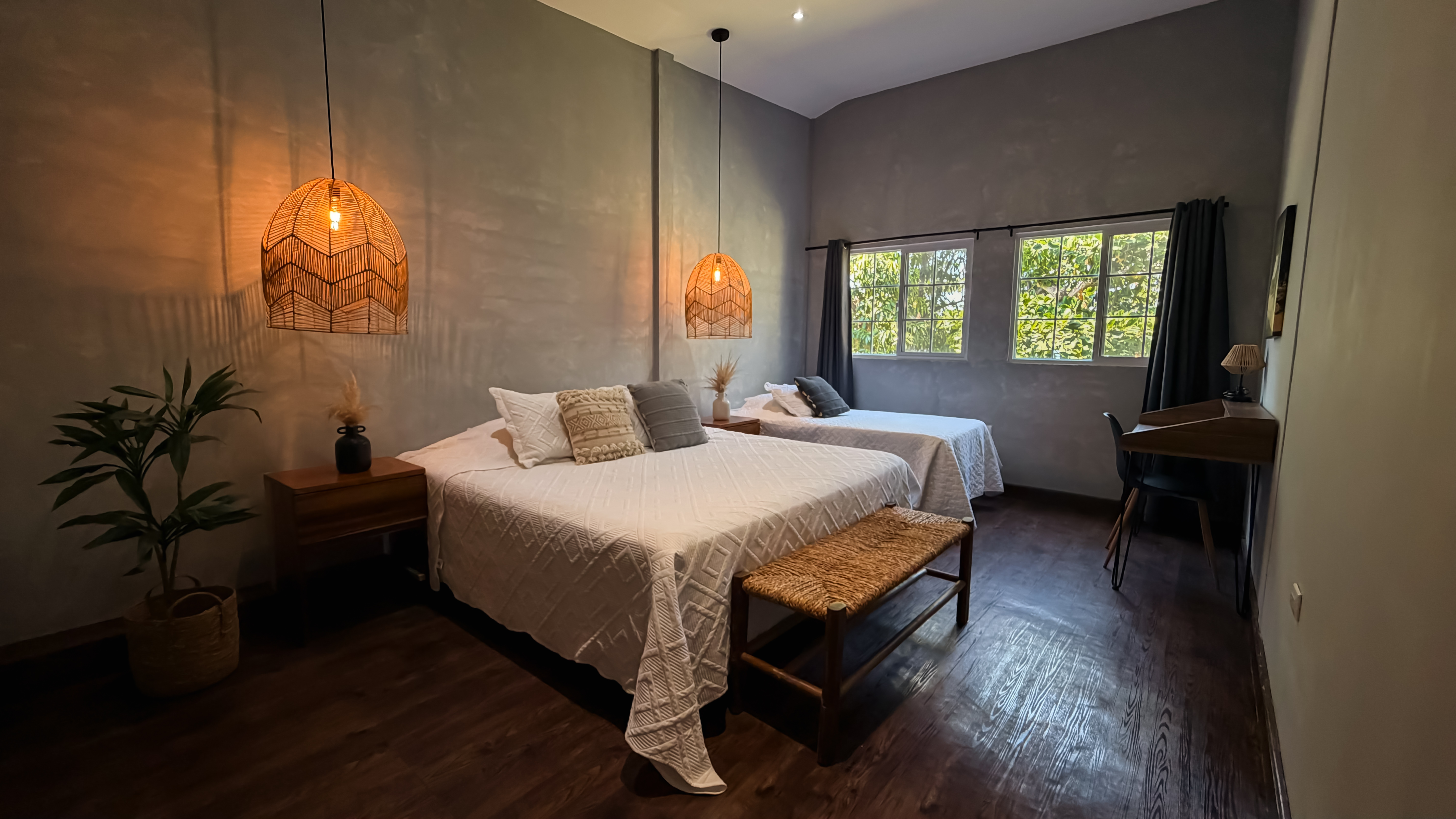 Deluxe Studio Apartment — Sea View 4