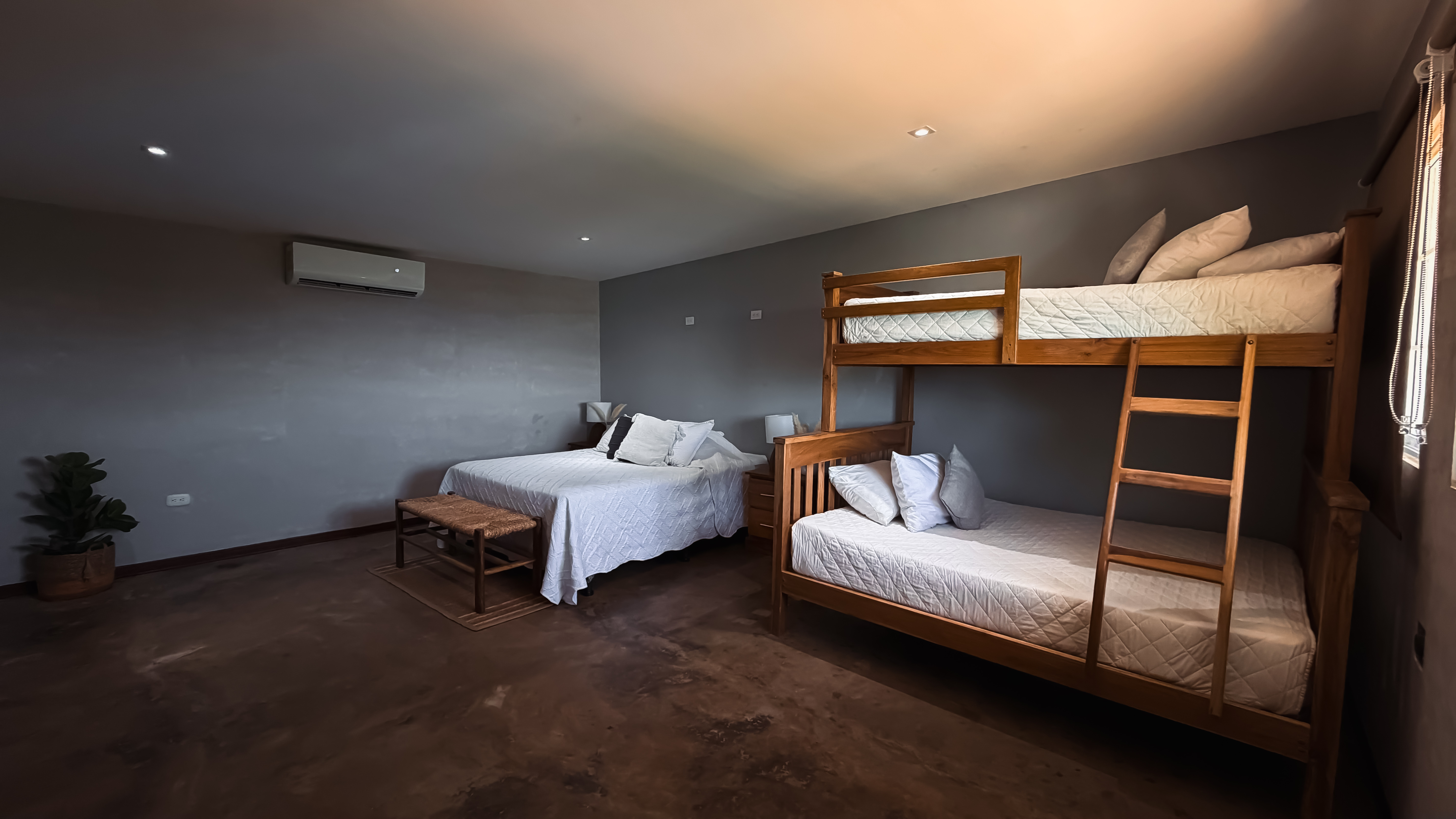 Standard Apartment — Ocean View 2