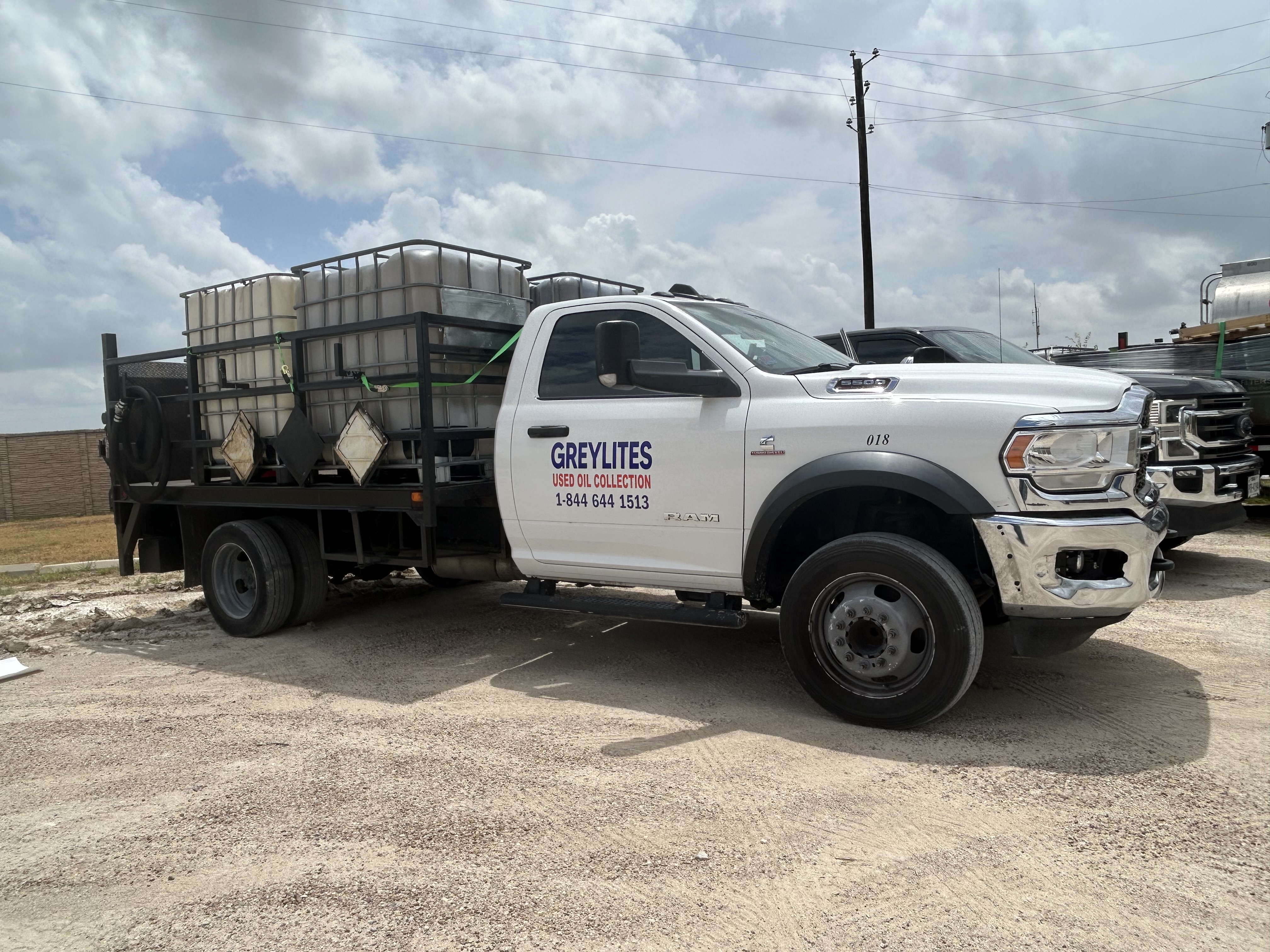 Greylites Texas Hotshot Oil Runner Truck — side profile