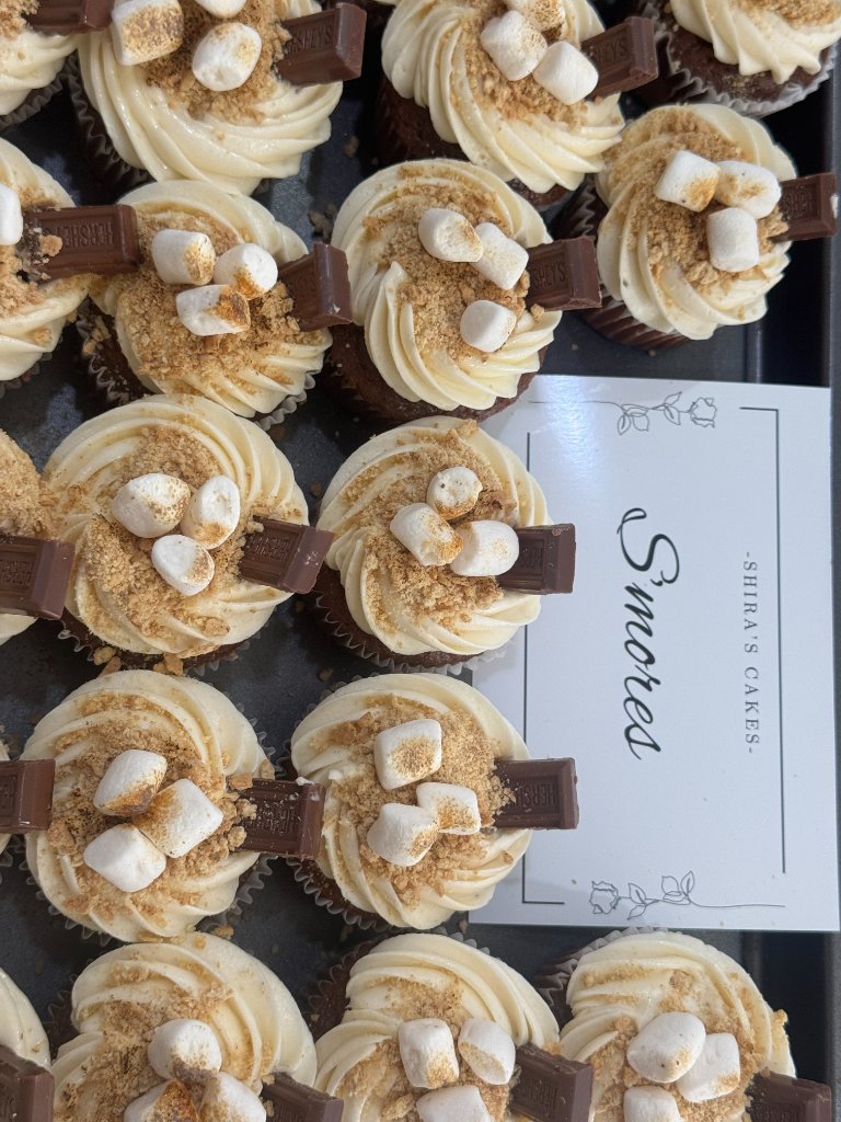 Custom cakes creation
