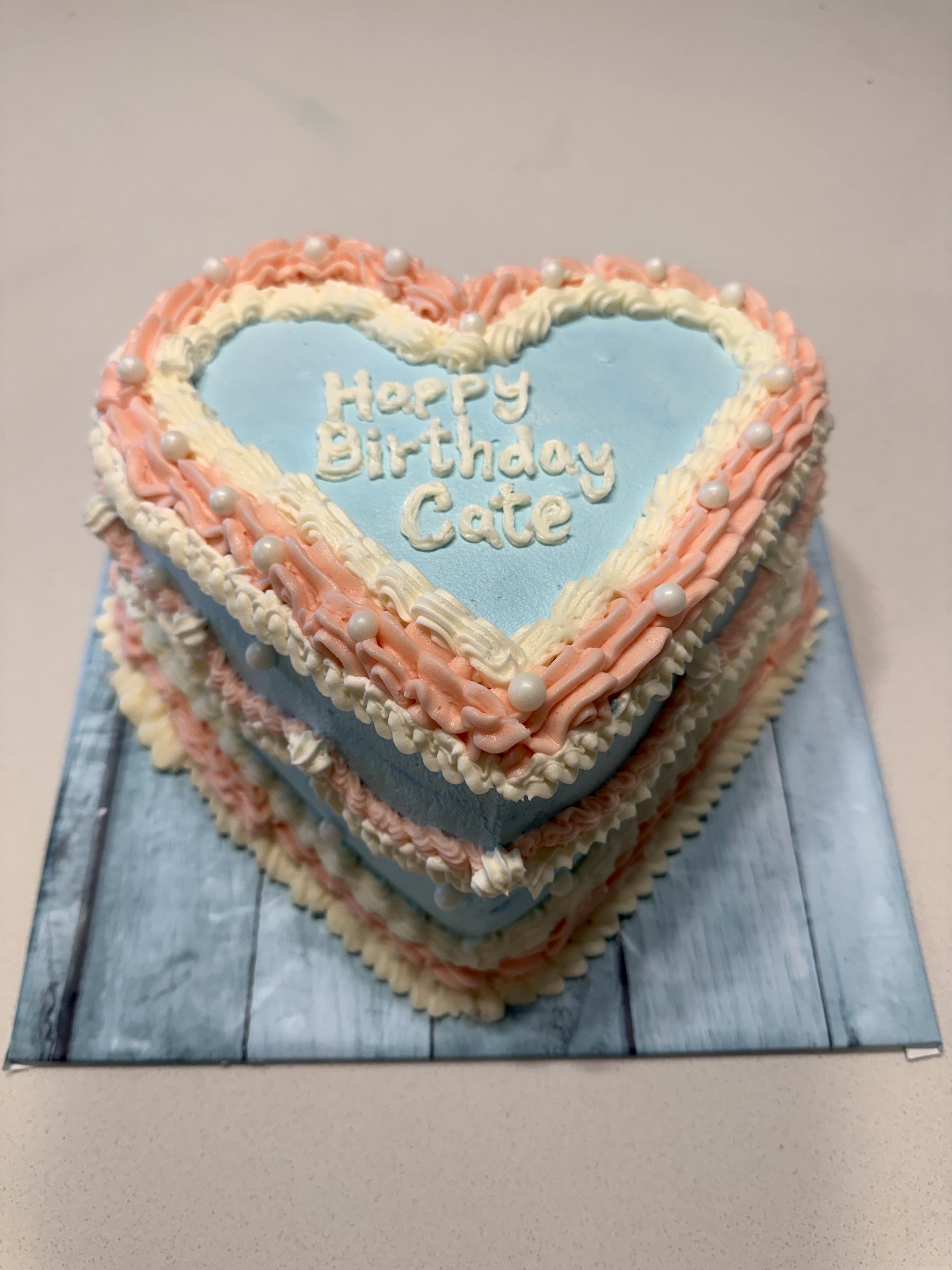 Custom Cakes & Cupcakes