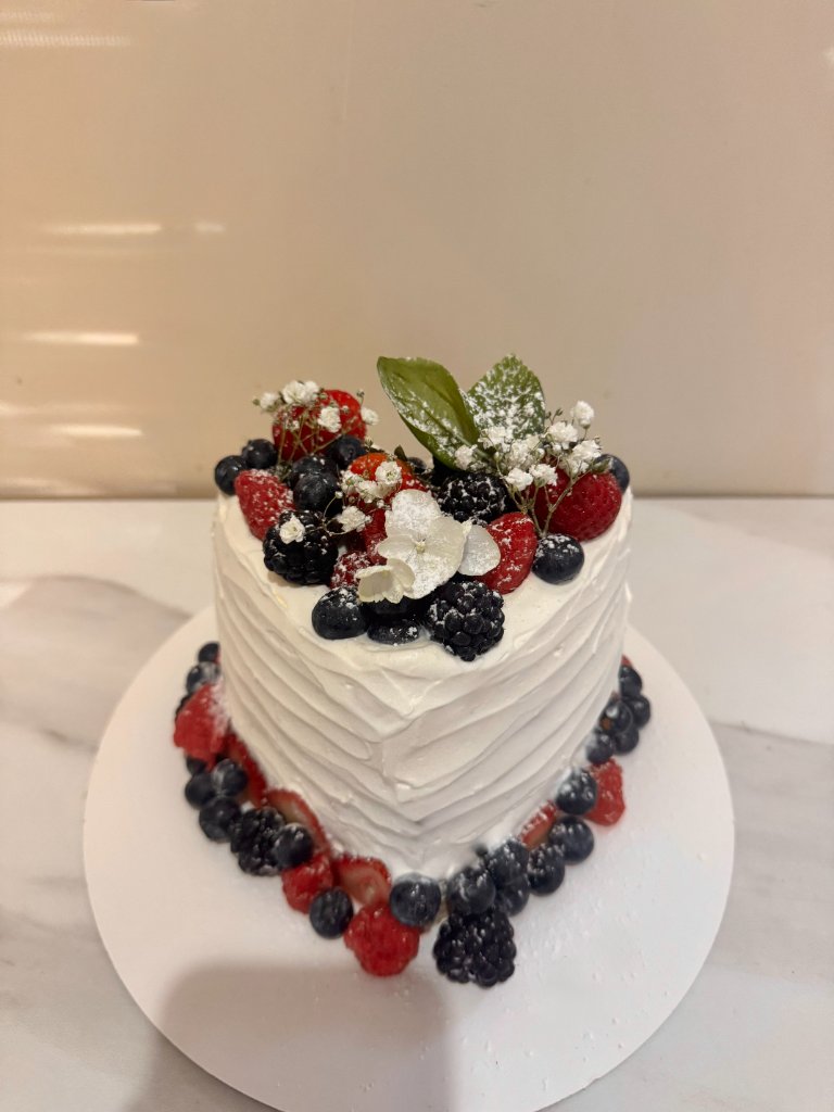 Custom cakes creation
