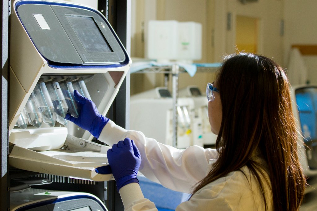 Robotic arm performing precision calibration in a laboratory