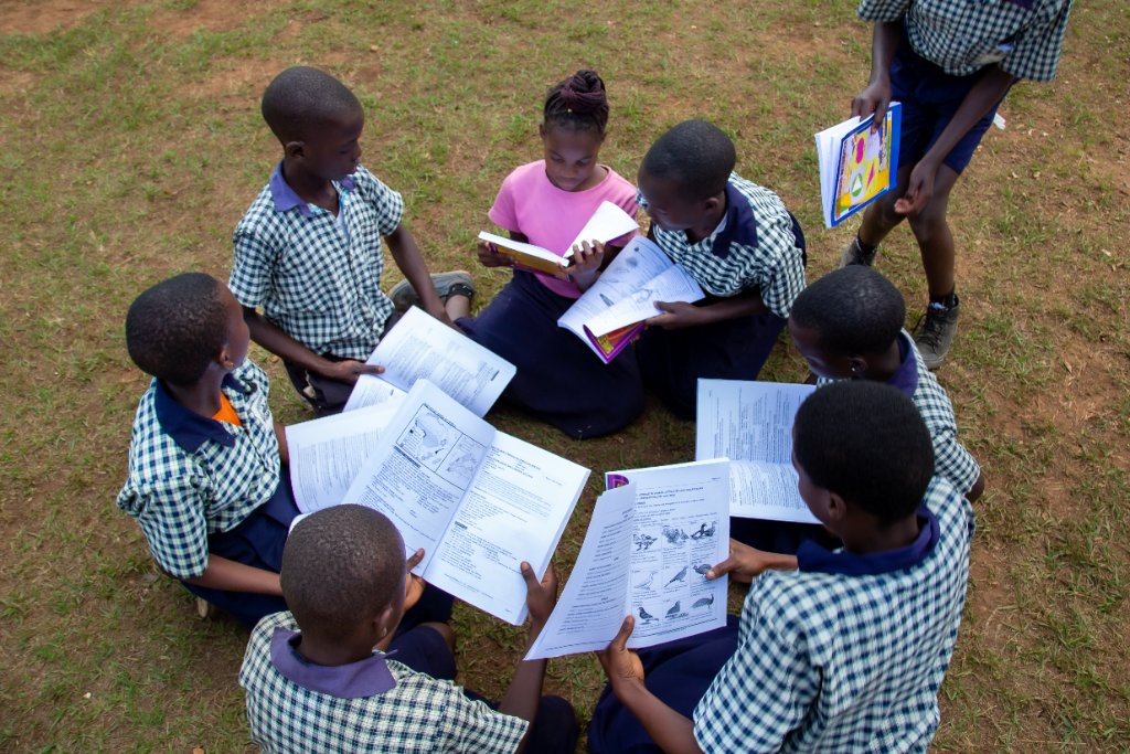 Class reading circle