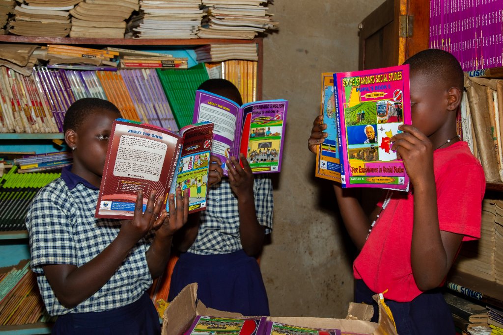Pupils with their new textbooks
