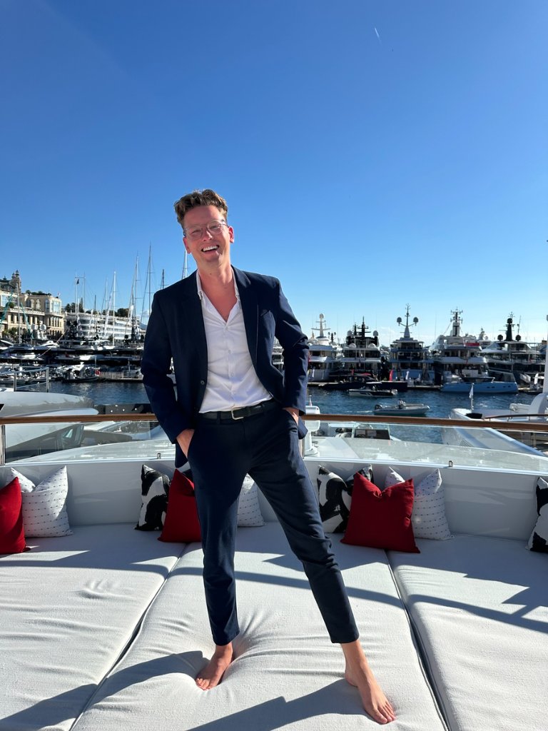 Jochem, your charter consultant