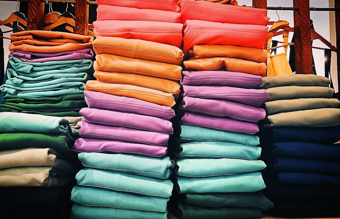 Broderie textile West Cust