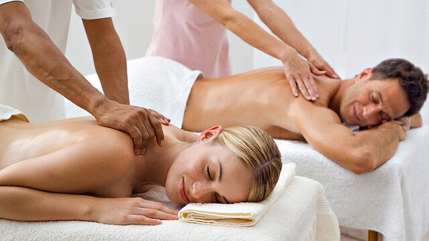 60-Min Swedish Couples Massage